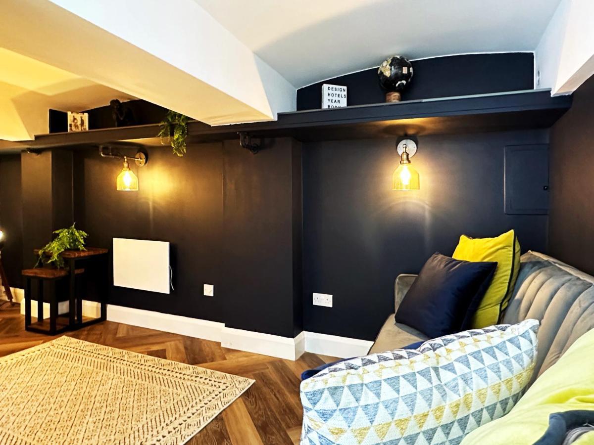 Liam Place Near Hyde Park - 1 Double Bed, 1 Sofa Bed, Spacious Apartment, Private Entrance ลอนดอน ภายนอก รูปภาพ