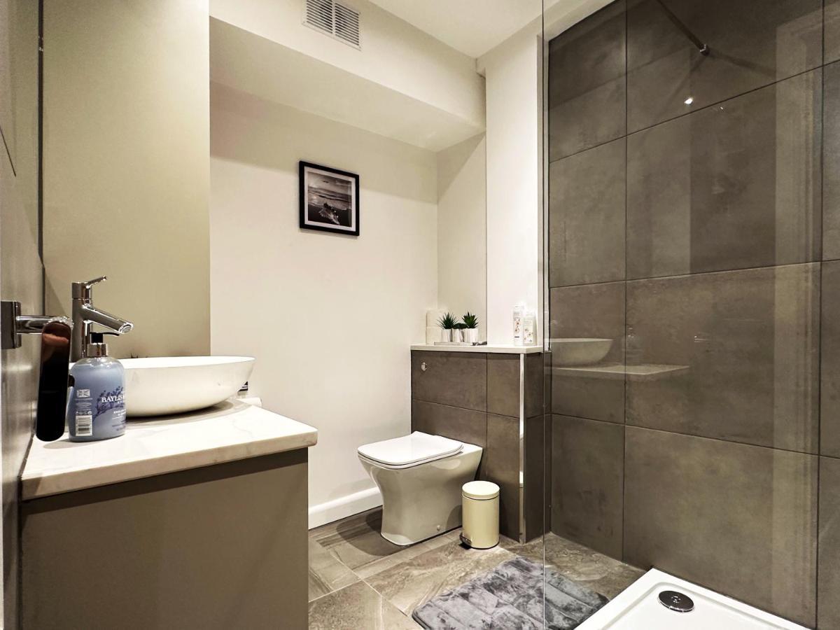 Liam Place Near Hyde Park - 1 Double Bed, 1 Sofa Bed, Spacious Apartment, Private Entrance ลอนดอน ภายนอก รูปภาพ