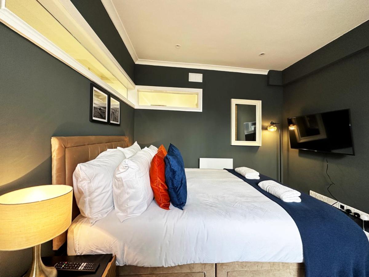 Liam Place Near Hyde Park - 1 Double Bed, 1 Sofa Bed, Spacious Apartment, Private Entrance ลอนดอน ภายนอก รูปภาพ
